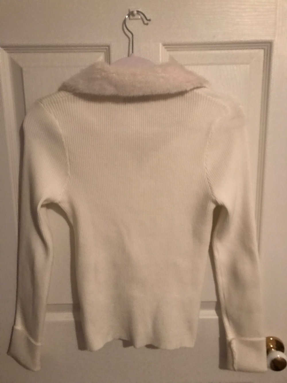 Sweater - Picture 4 of 5
